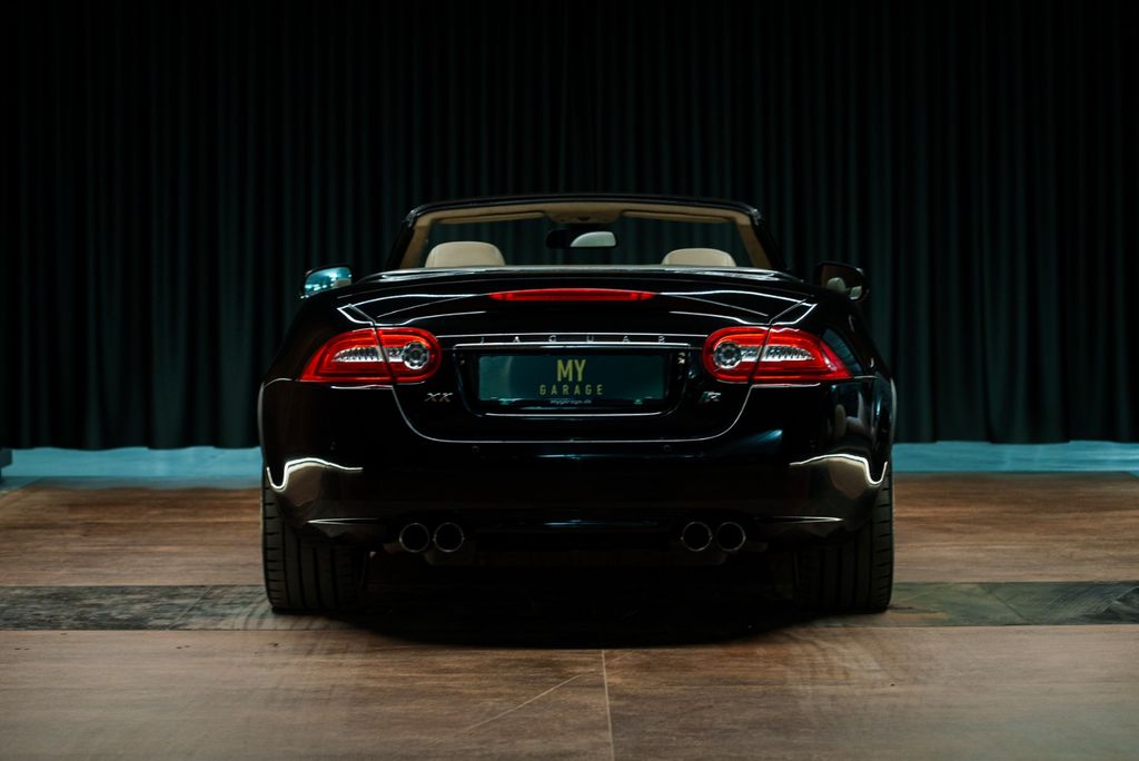 Jaguar XKR 2010
