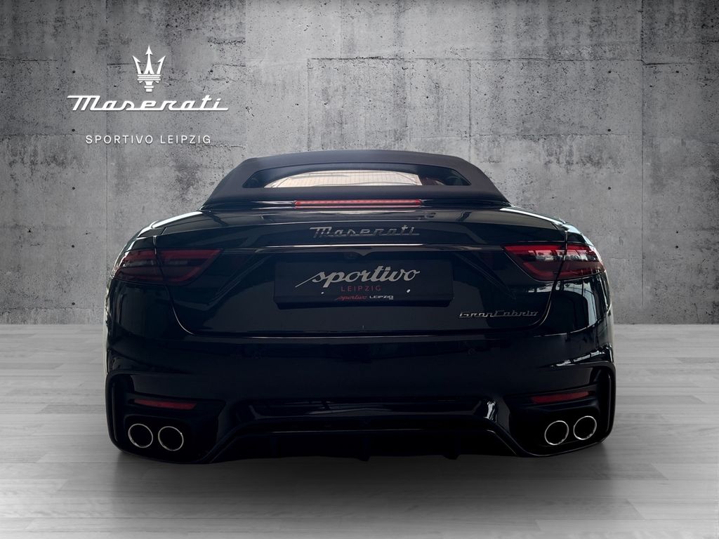 Maserati GranCabrio 2024