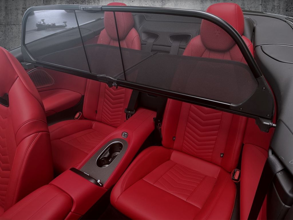 Maserati GranCabrio 2024