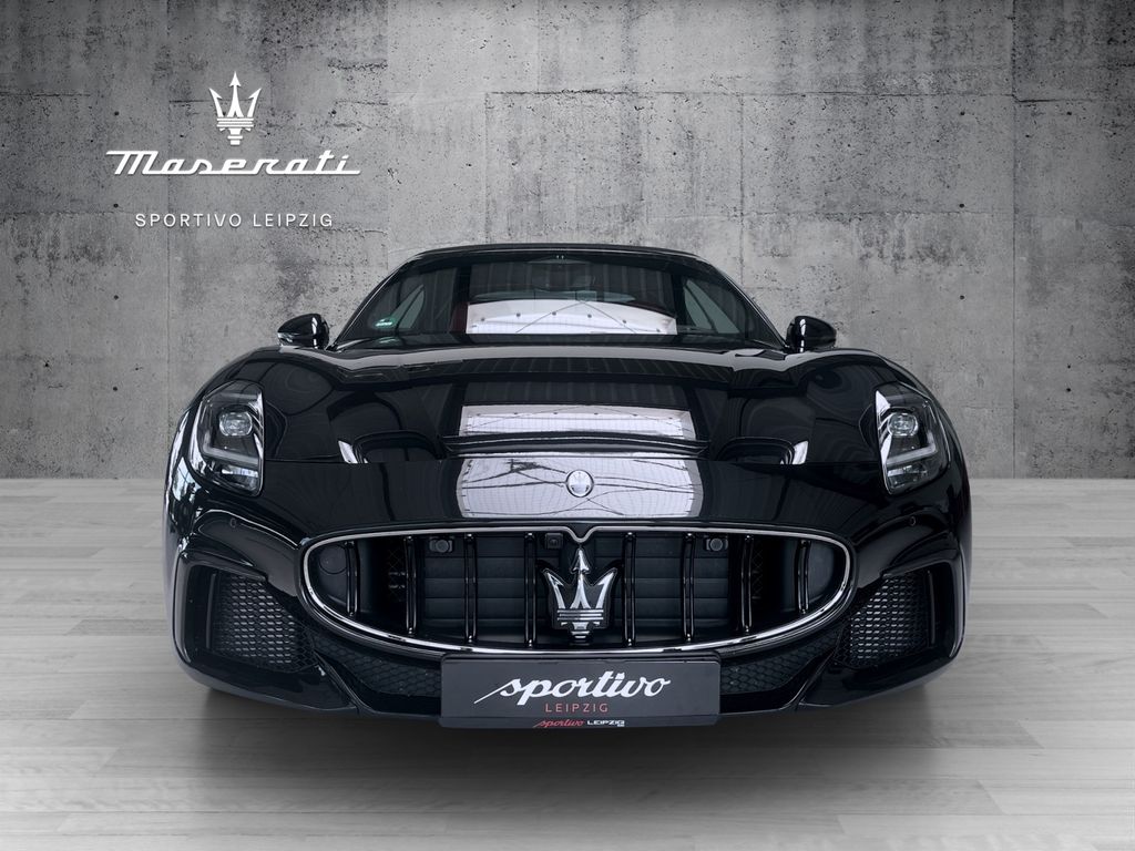 Maserati GranCabrio 2024