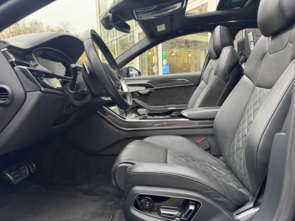 Audi S8 2022