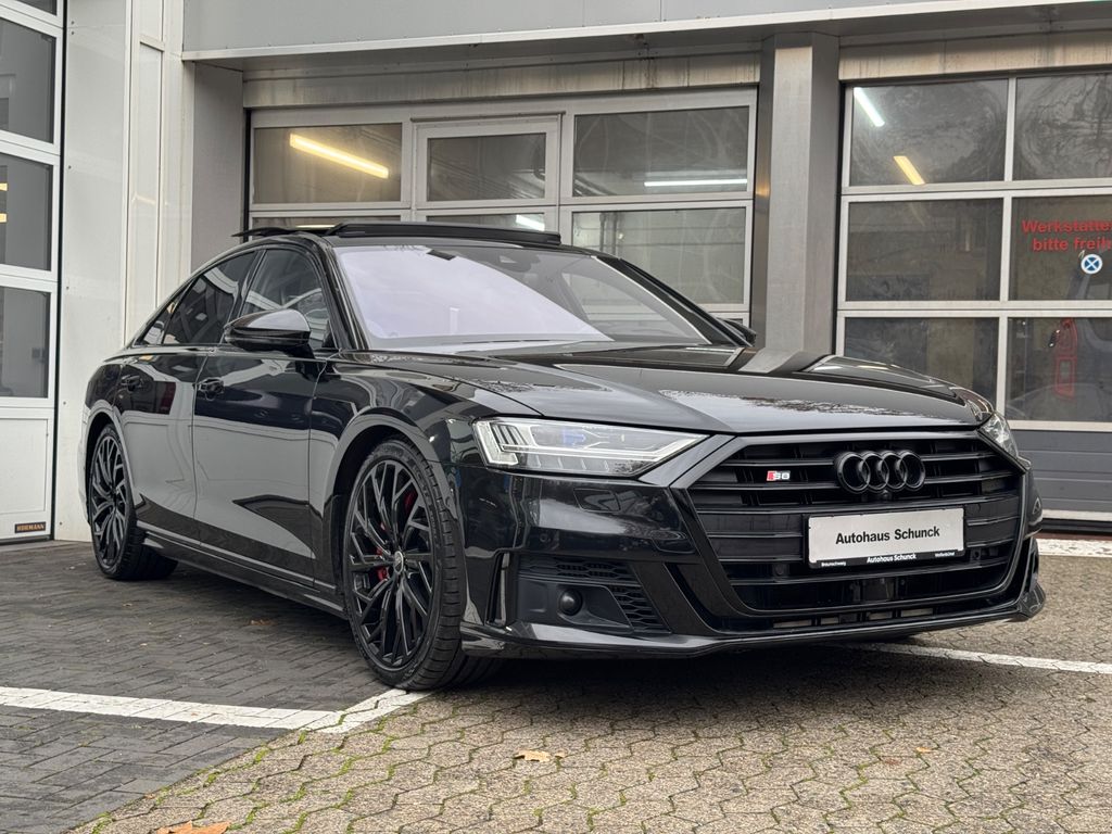 Audi S8 2022