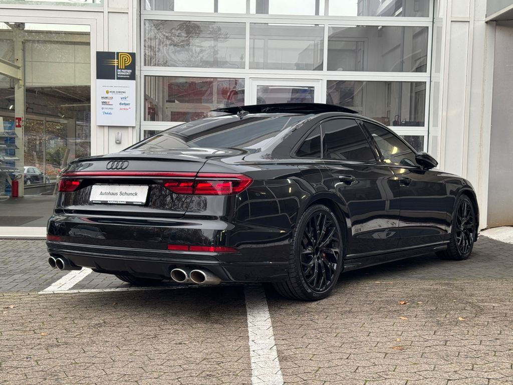 Audi S8 2022