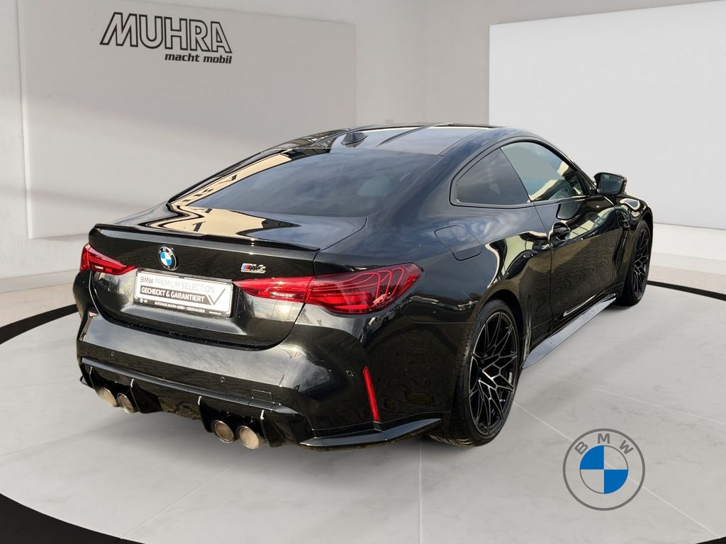 BMW M4 2025