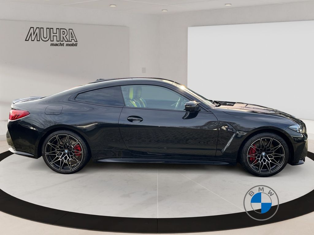 BMW M4 2025