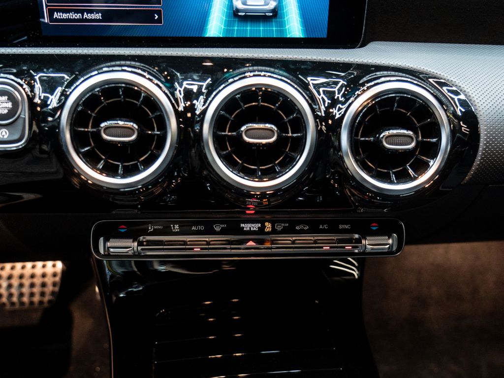 Mercedes-Benz A 180 2021