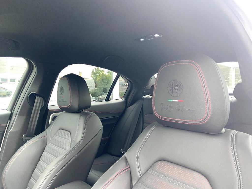 Alfa Romeo Giulia 2024