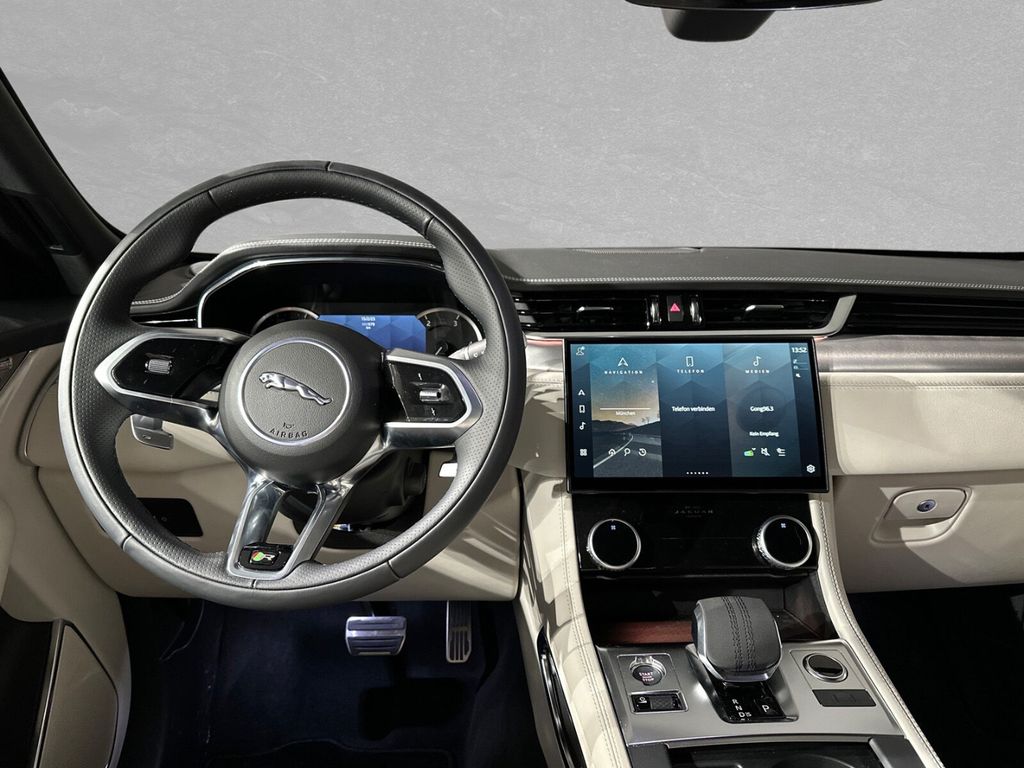 Jaguar F-Pace 2023