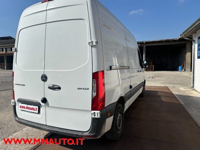 Mercedes-Benz Sprinter 2021