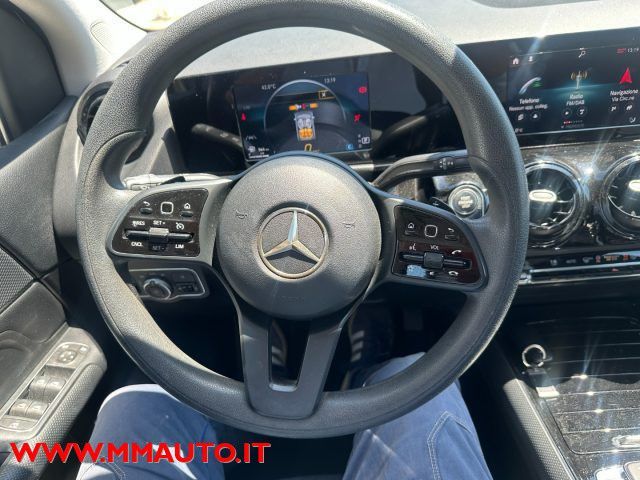 Mercedes-Benz B 200 2019