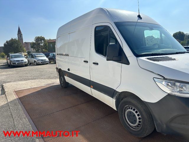 Mercedes-Benz Sprinter 2021