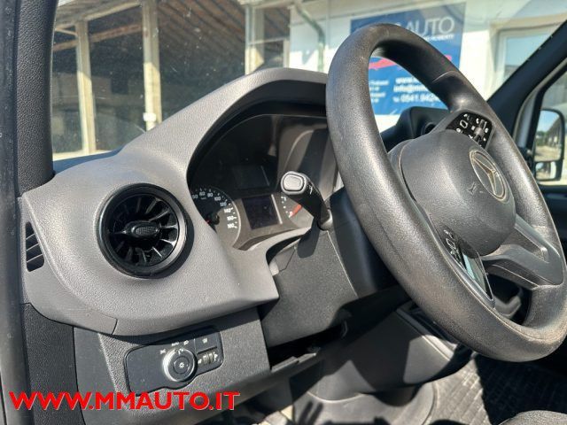 Mercedes-Benz Sprinter 2021