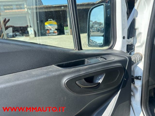 Mercedes-Benz Sprinter 2021