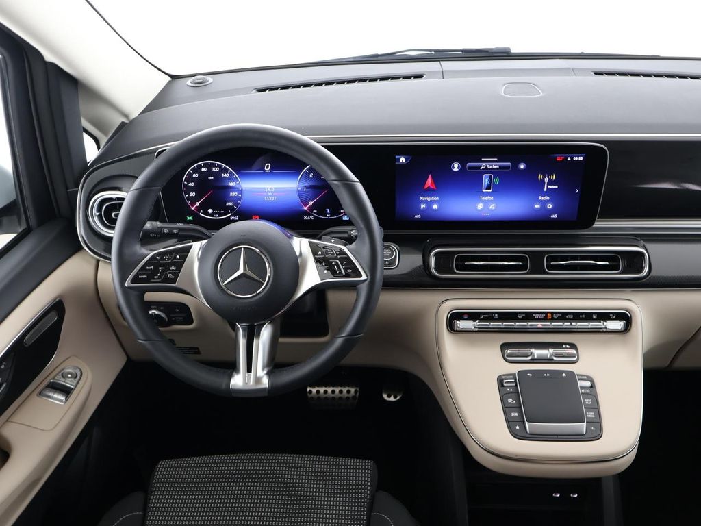 Mercedes-Benz 2025