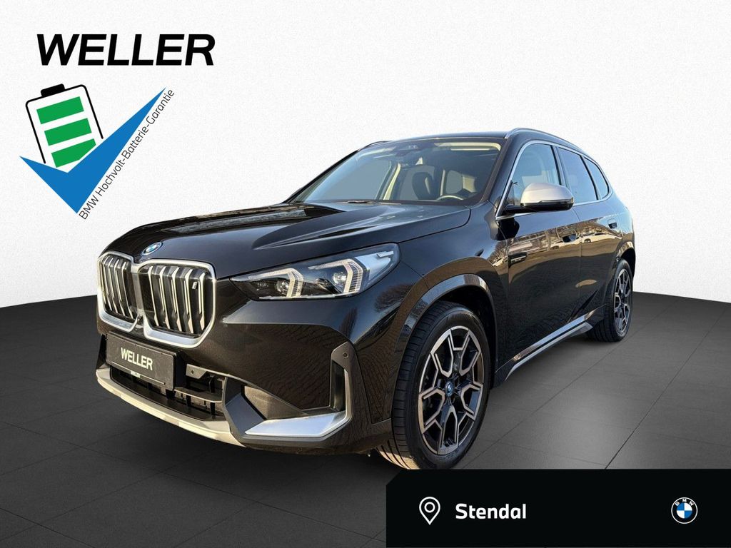 BMW iX1 2023