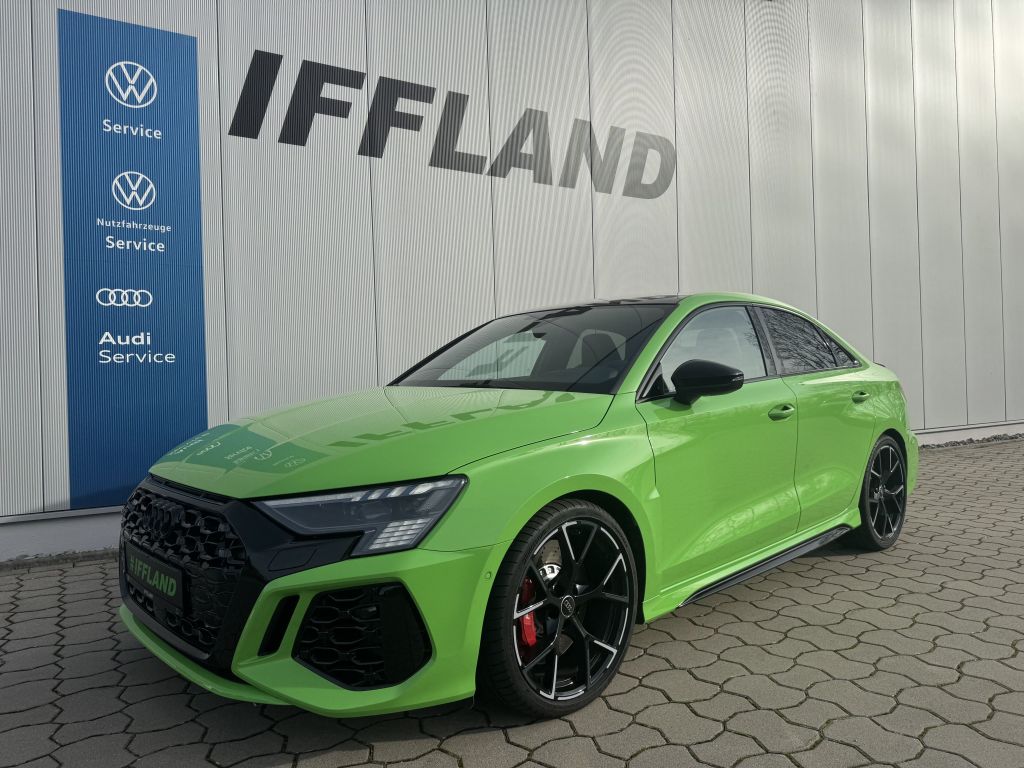 Audi RS3 2024