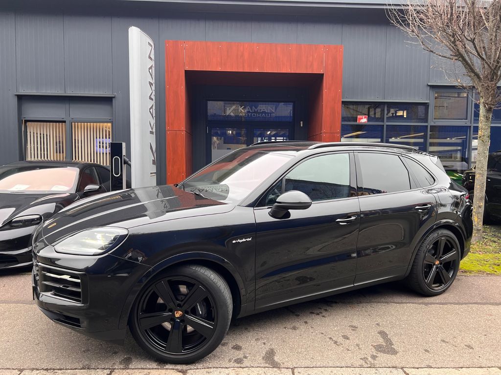 Porsche Cayenne 2025