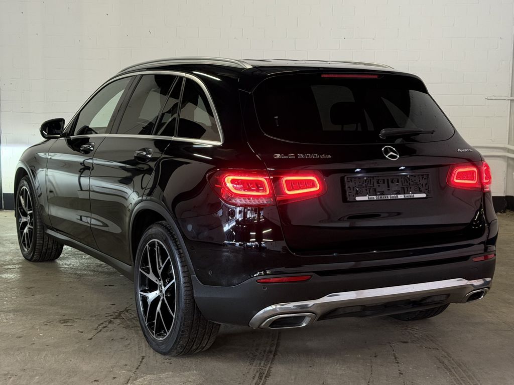 Mercedes-Benz GLC 300 2021