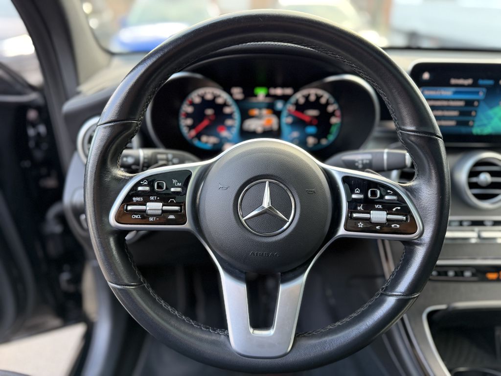 Mercedes-Benz GLC 300 2021