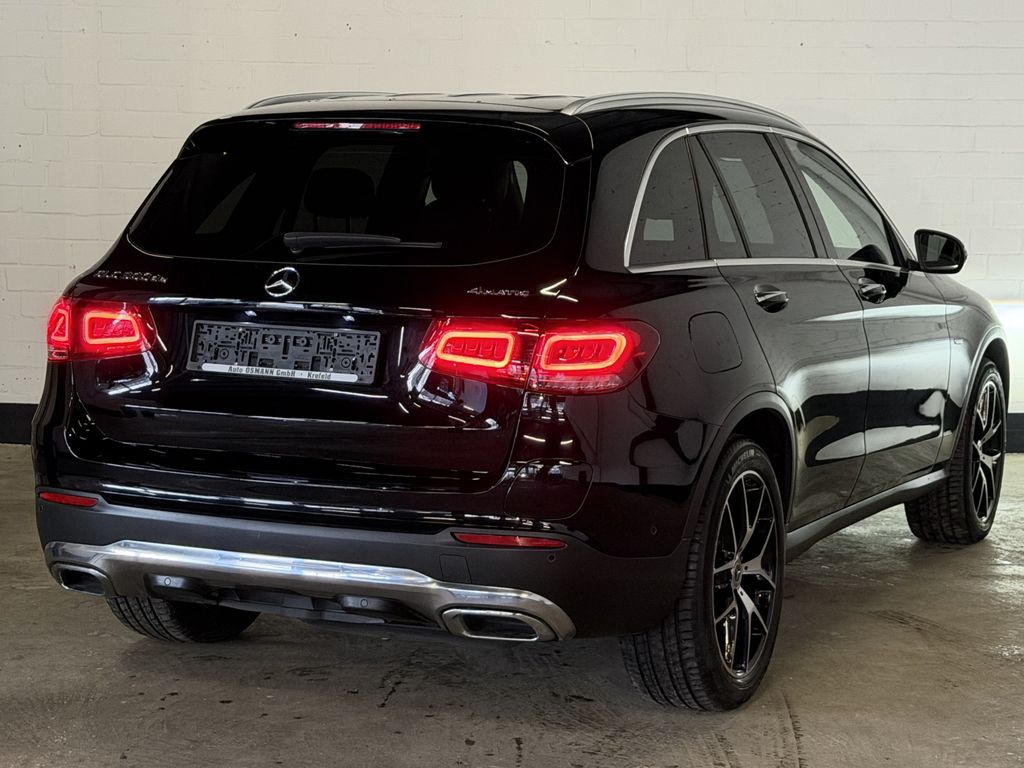 Mercedes-Benz GLC 300 2021