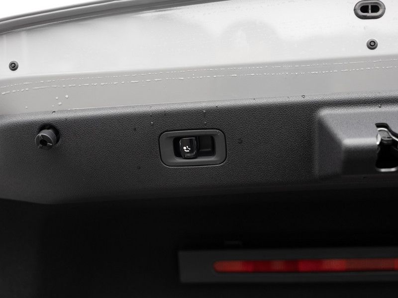 Mercedes-Benz CLA 350 2025