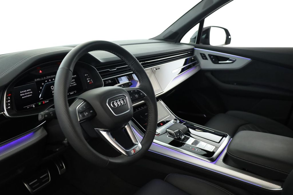 Audi SQ7 2025