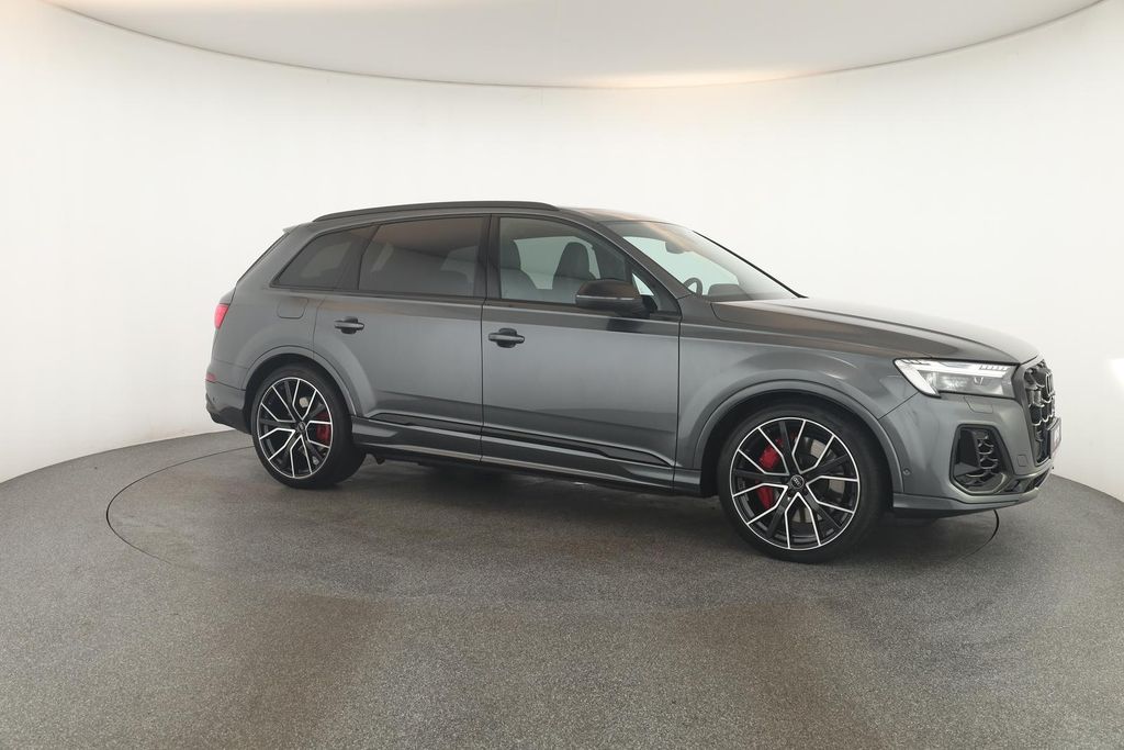 Audi SQ7 2025