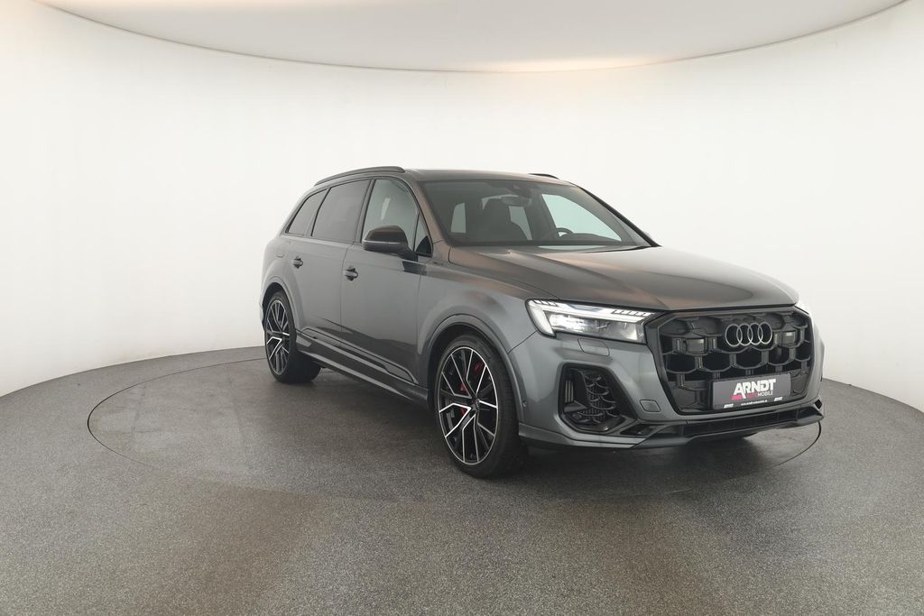 Audi SQ7 2025