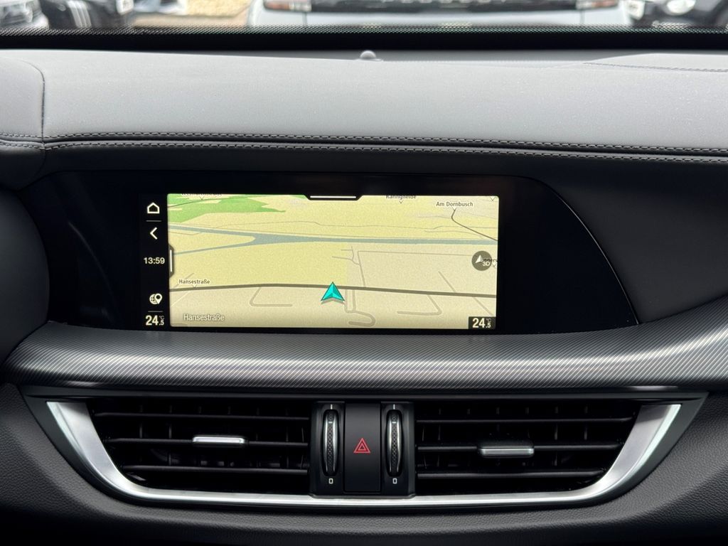 Alfa Romeo Stelvio 2025