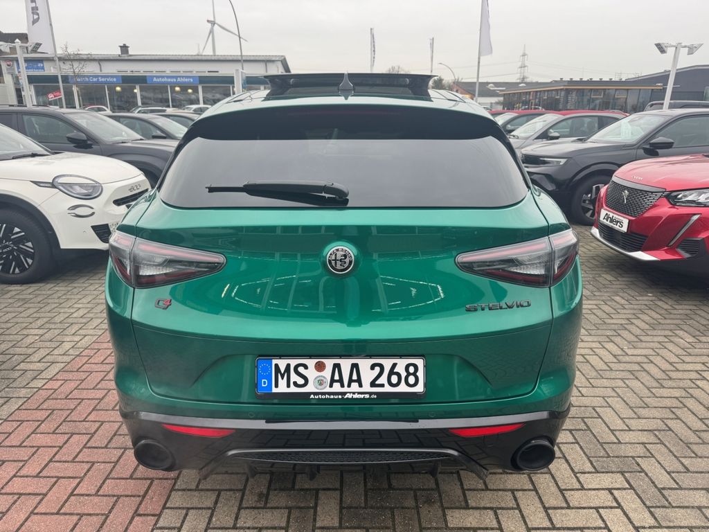 Alfa Romeo Stelvio 2025