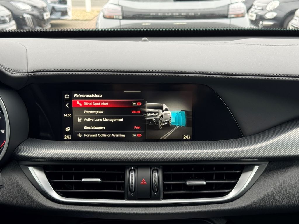 Alfa Romeo Stelvio 2025