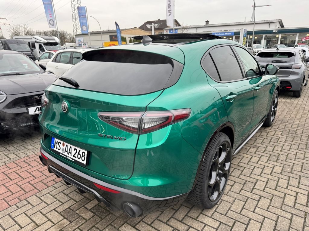 Alfa Romeo Stelvio 2025