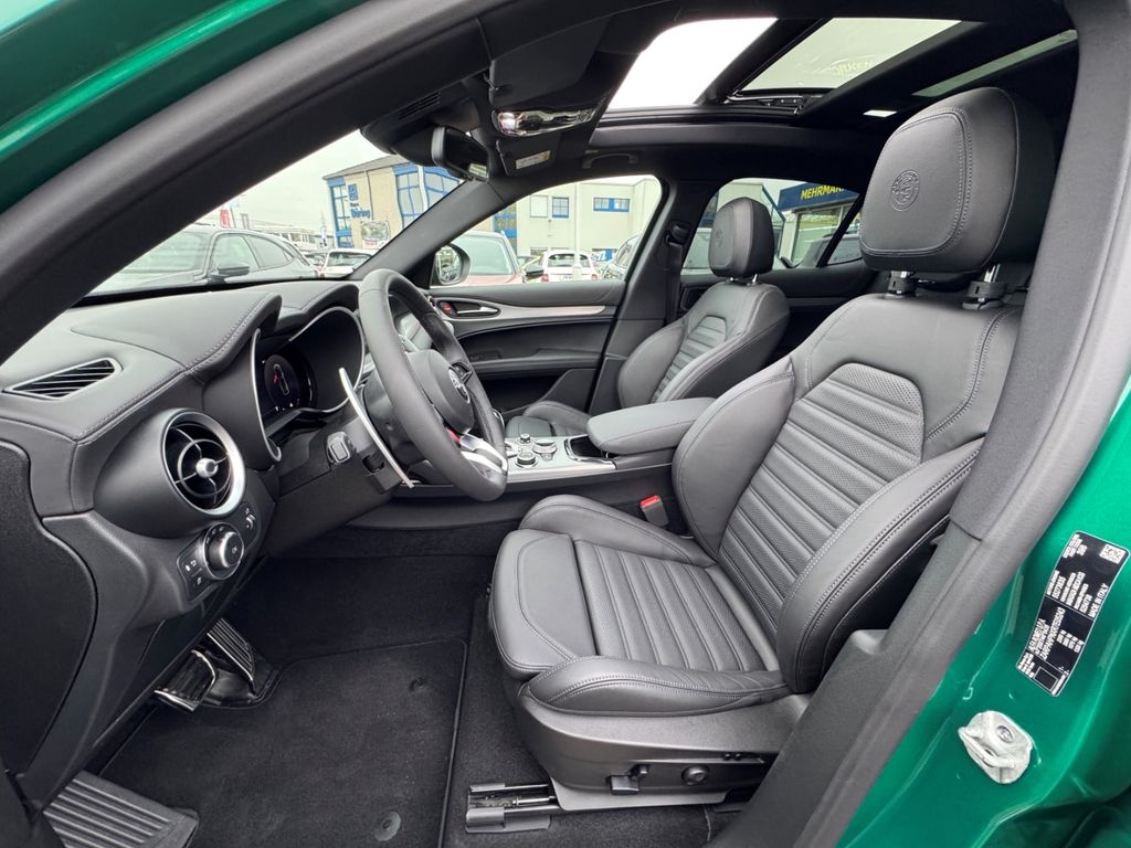 Alfa Romeo Stelvio 2025