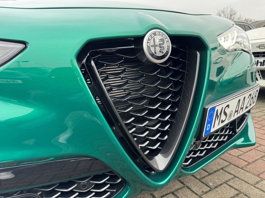 Alfa Romeo Stelvio 2025