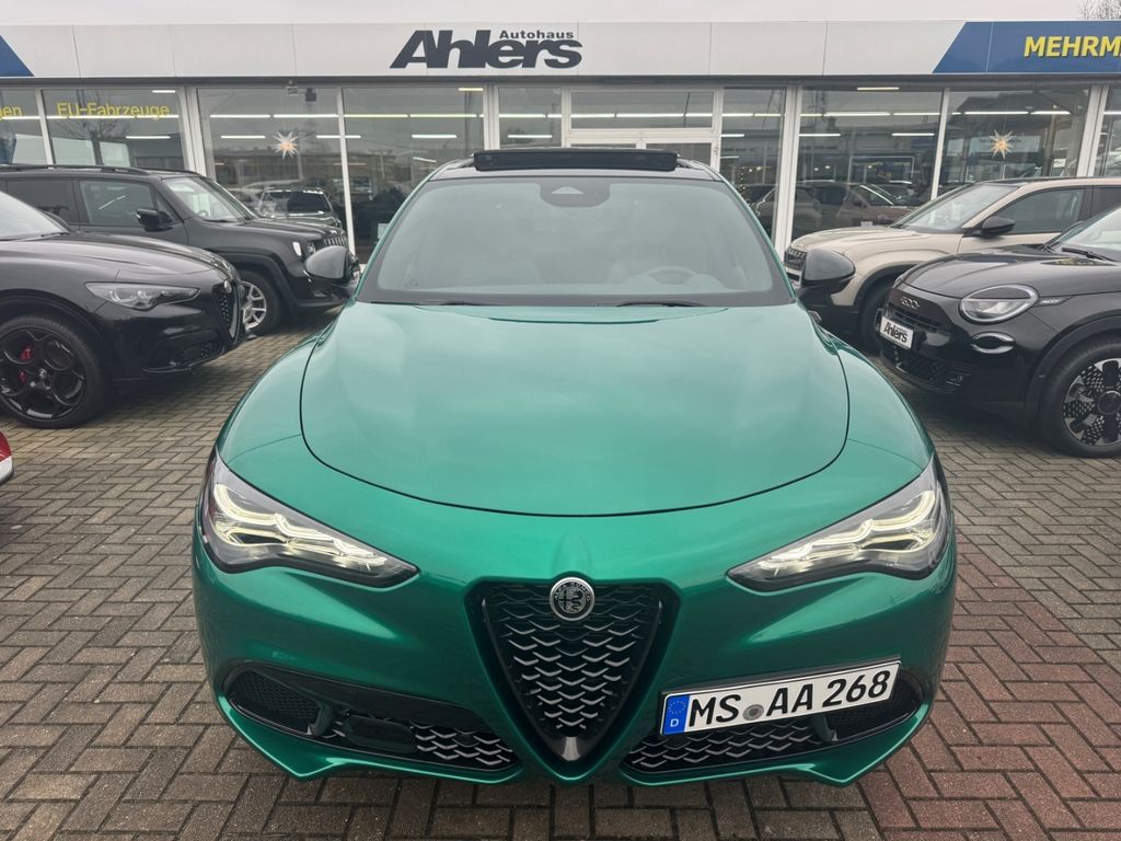 Alfa Romeo Stelvio 2025