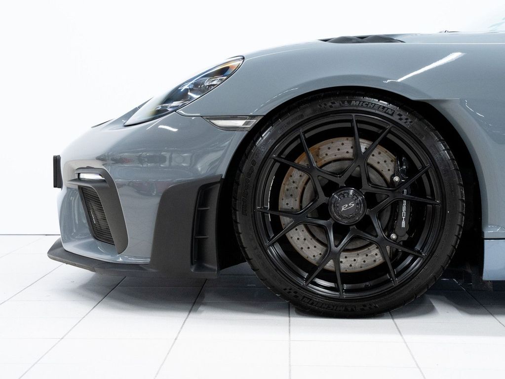 Porsche Boxster 2024