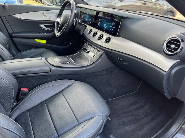 Mercedes-Benz E 300 2022