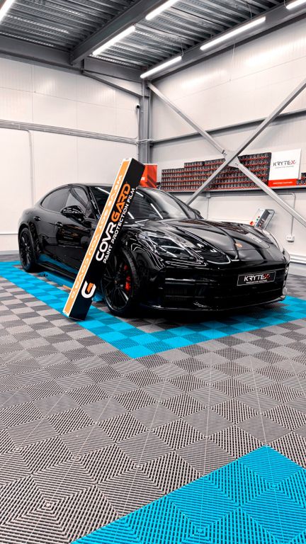 Porsche Panamera 2025