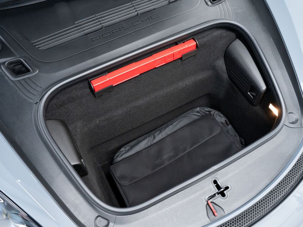 Porsche Boxster 2024
