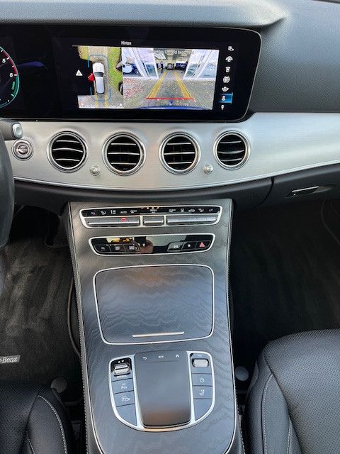 Mercedes-Benz E 300 2022