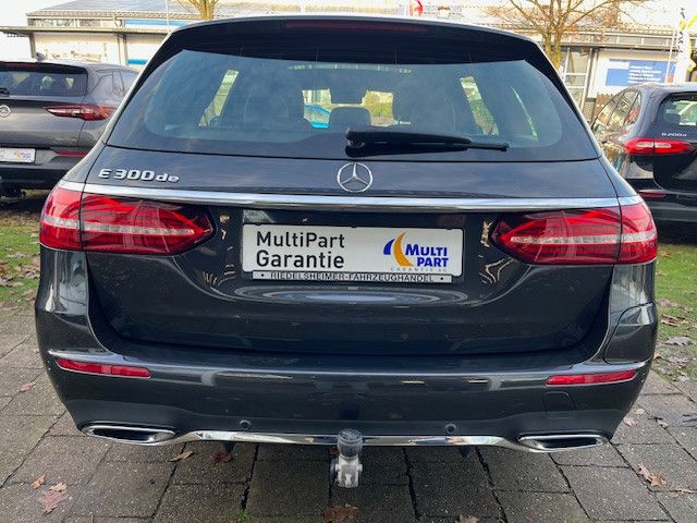 Mercedes-Benz E 300 2022