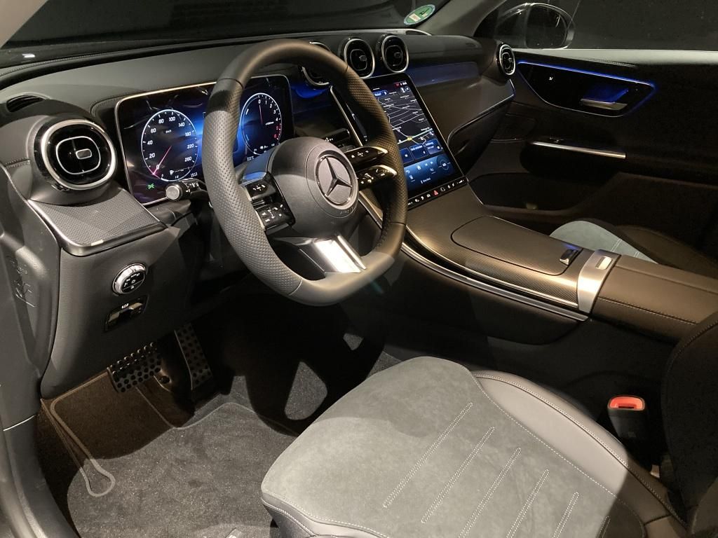 Mercedes-Benz GLC 300 2023