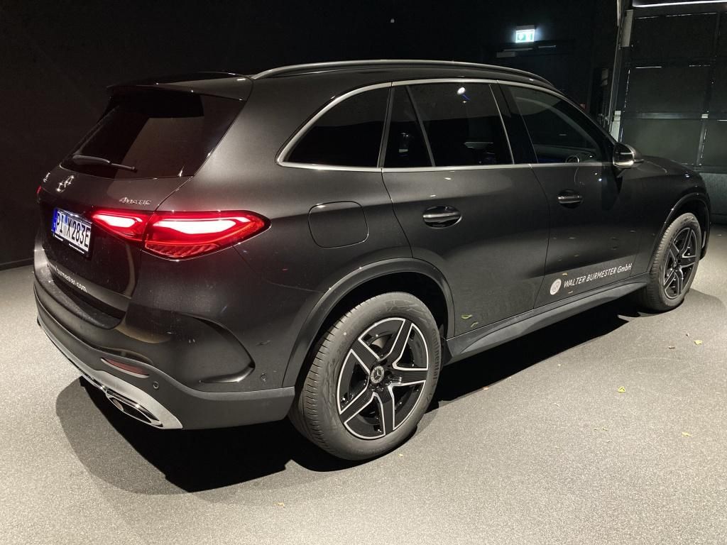 Mercedes-Benz GLC 300 2023