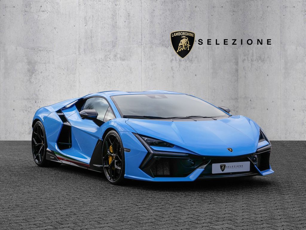 Lamborghini Revuelto 2024