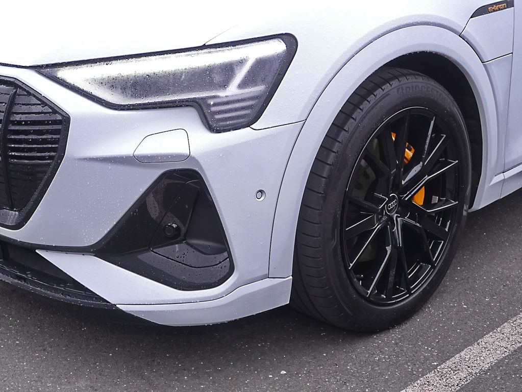Audi e-tron 2022