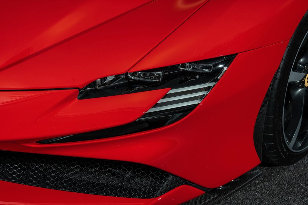 Ferrari SF90 2019