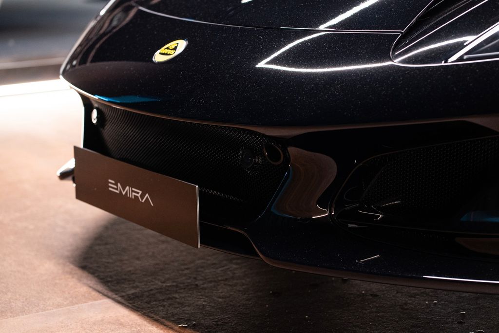 Lotus Emira 2024