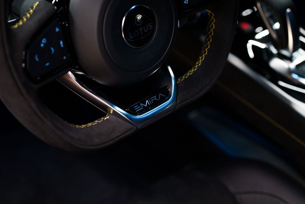 Lotus Emira 2024