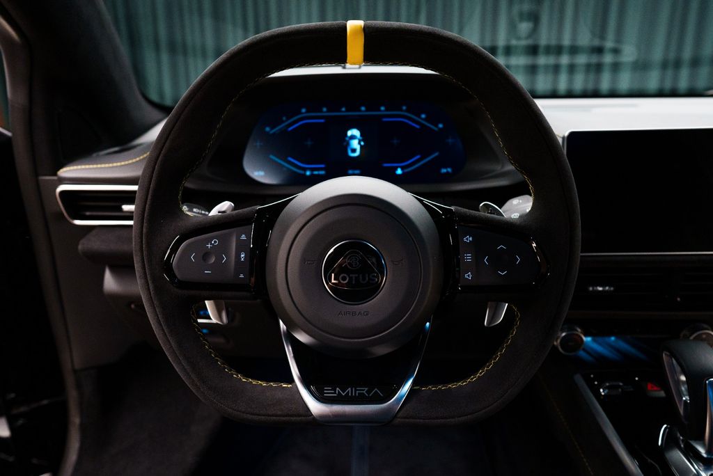 Lotus Emira 2024