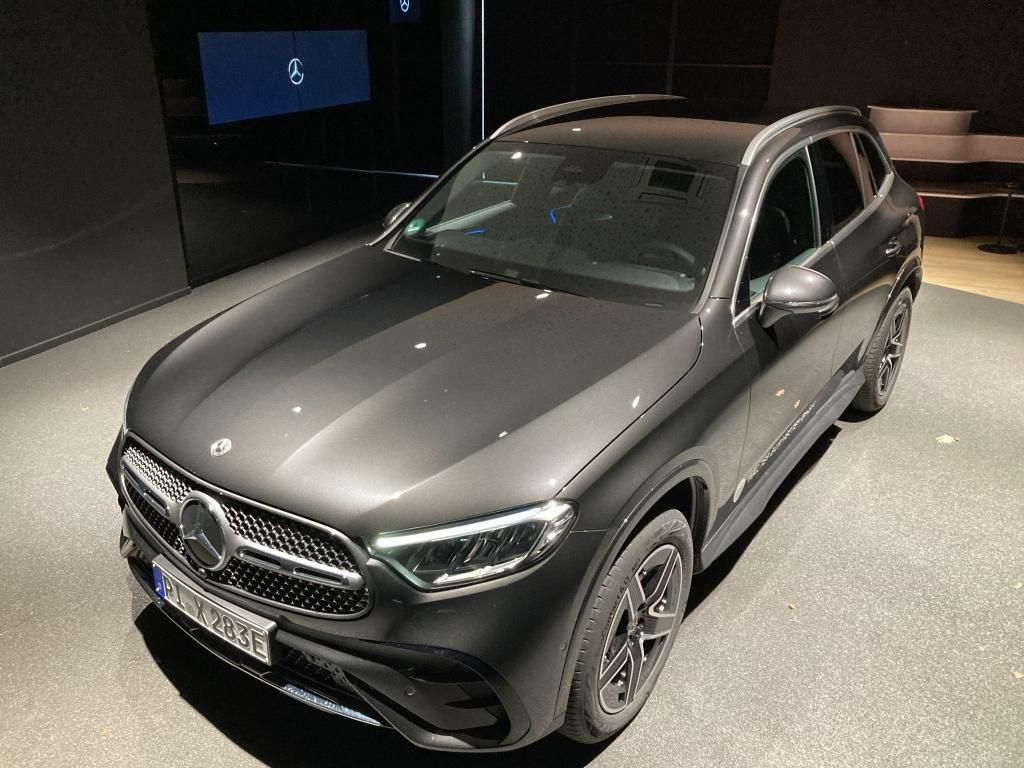 Mercedes-Benz GLC 300 2023